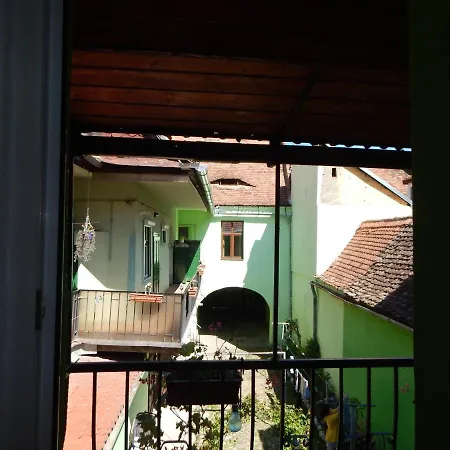 4 Apartment